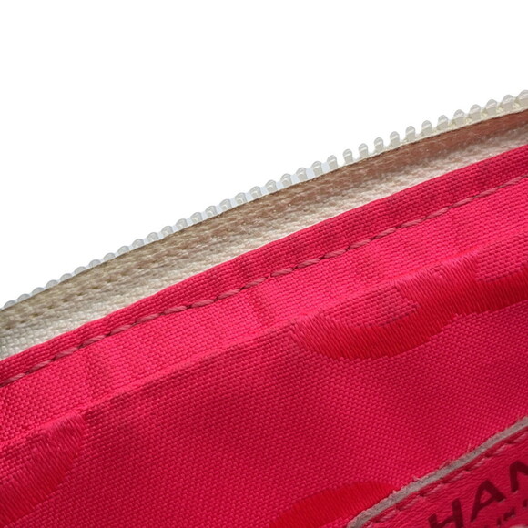 CHANEL Black Logo Shoulder Bag - Picture 15 of 16